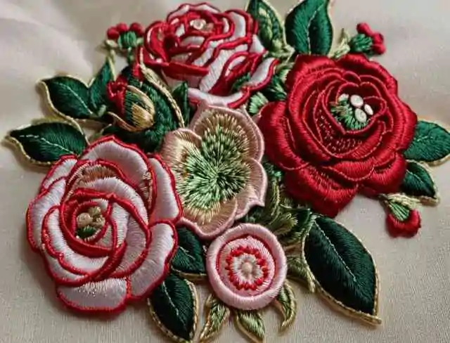 embroidery applique design Roses