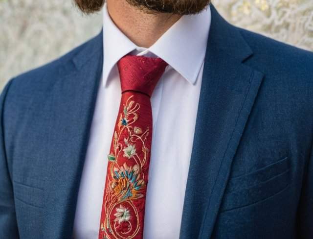 necktie embroidery flowers